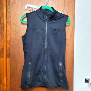 Fabletics Jo Jo Vest / Athletic Jacket Bundle M